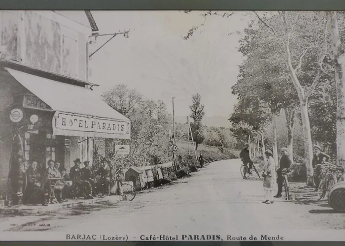 Barjac  Hotel Paradis תמונה