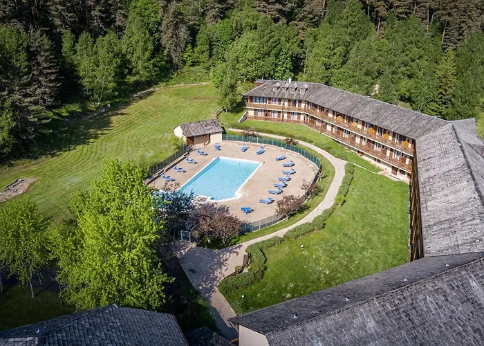 Les Hameaux De Lozere Sure Hotel Collection By Best Western Fournels photo