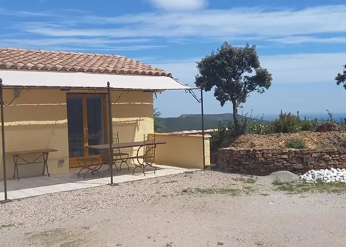 Gite Proche De Castelnou A Louer A La SemaineCaixasの写真