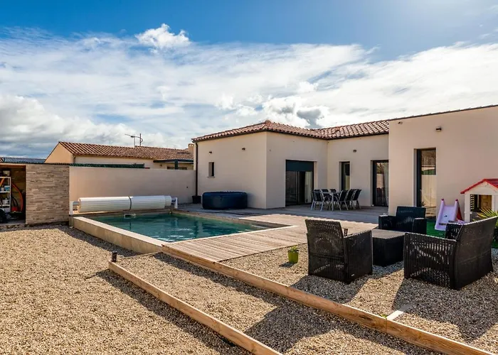 صورة Villa Celine - House With Pool Sallèles-dʼAude
