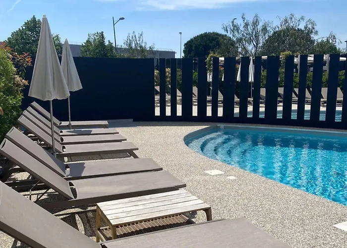 Ibis Lunel Petite Camargue photo