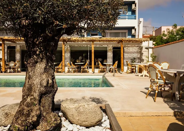 Hotel Les Sables - Urban Style - By Logis Hotels Canet-en-Roussillon photo