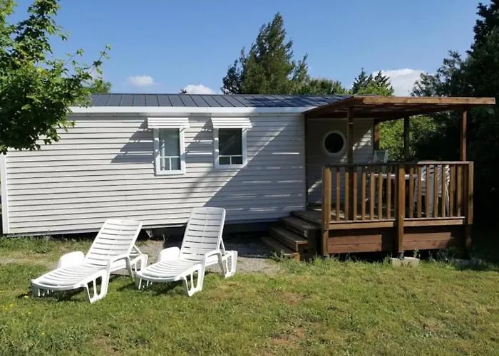 Photo de Hôtel Camping La Commanderie à Rustiques