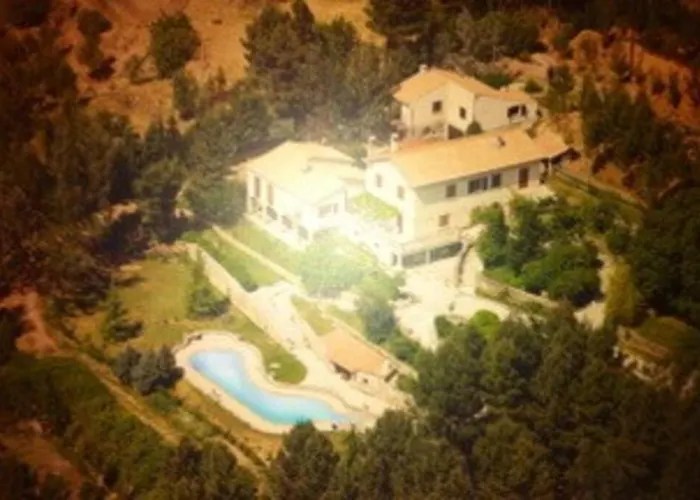 Фото Le Mas Du Rat Sainte-Cecile-d'Andorge