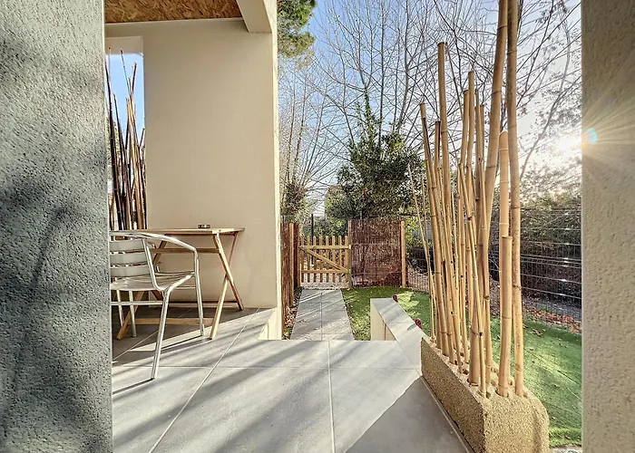 Charmant studio avec extérieur Baho foto