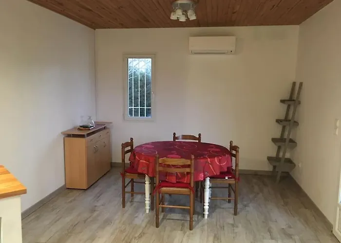 Gite Aux Aspres Logement De 65M² Fontcouverte  fotorgafie