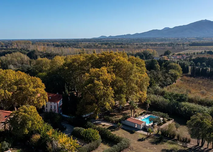 Domaine Castell De Bles Bed & Breakfast Saint-Genis-des-Fontaines photo