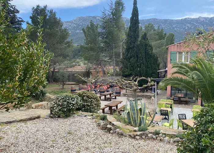 Auberge La Table Du Cure Cucugnan photo