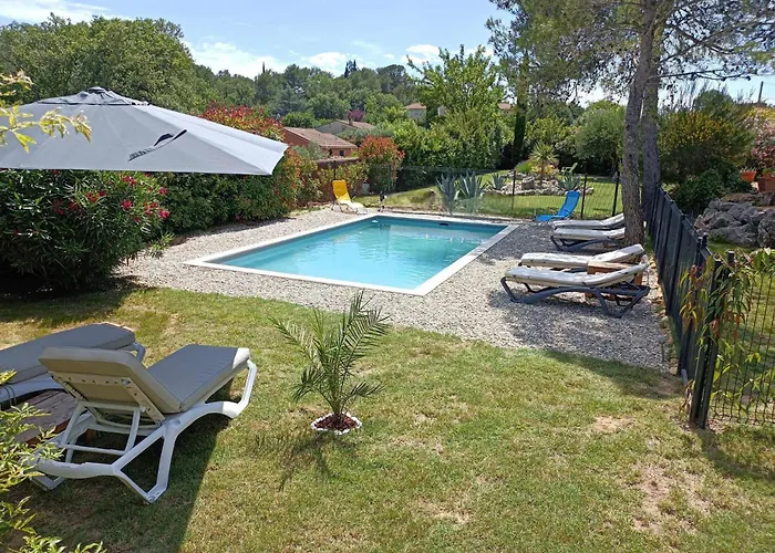 Anduze Gite Les Pins Au 