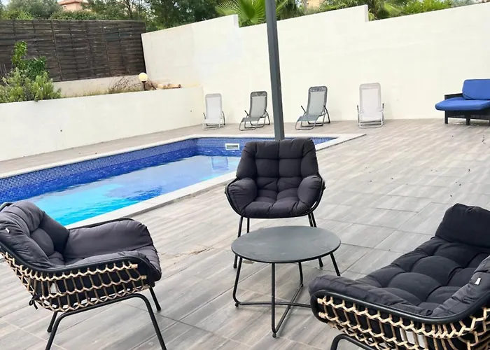 Villa 130M2 Avec Un Grand Exterieur Et Piscine Privee Restinclieres foto