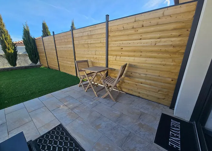 Gite Luxe 4 Etoiles -Douce Harmonie Massages & Grand Spa 5 Places - Independant -Au Calme -Jardin - Clim - Parking A 5 Min Carcassonne - 2 Adultes 1 Bebe De 0 A 2 Ans Villemoustaussou foto