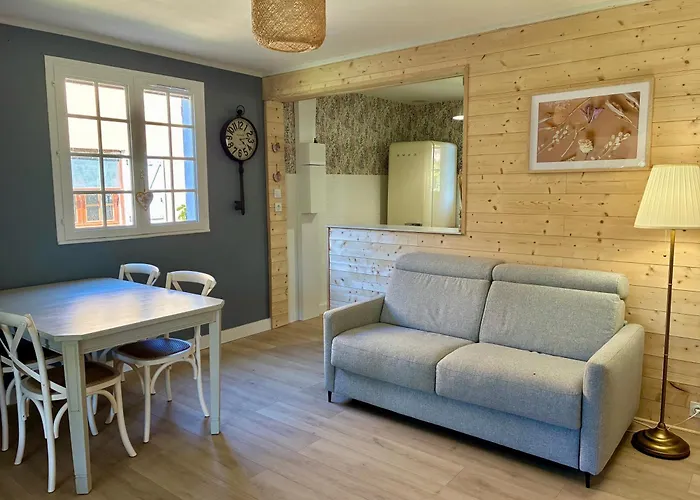 La Villa Les Rosiers En Cevennes Saint-Martialの写真