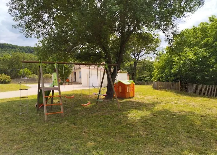 Villa Au Pieds Des Gorges De L'Ardeche Laval-Saint-Roman foto
