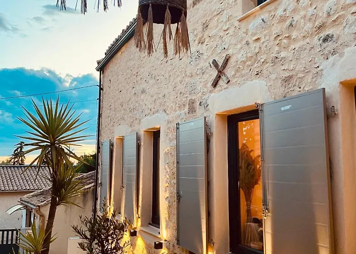 foto di Le Mas - Au Coeur Du Village Sainte Anastasie 