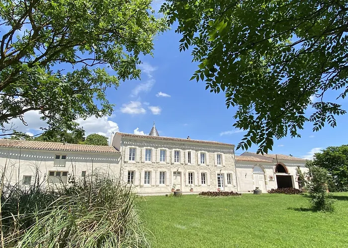 Domaine De Lanis - Chambres D'Hotes Avec Parc Et Piscine Castelnaudary képek