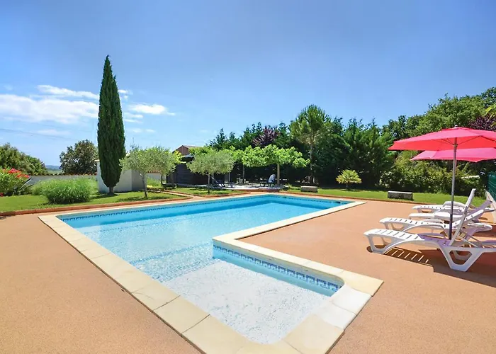 Amazing Home In Montignargues képek