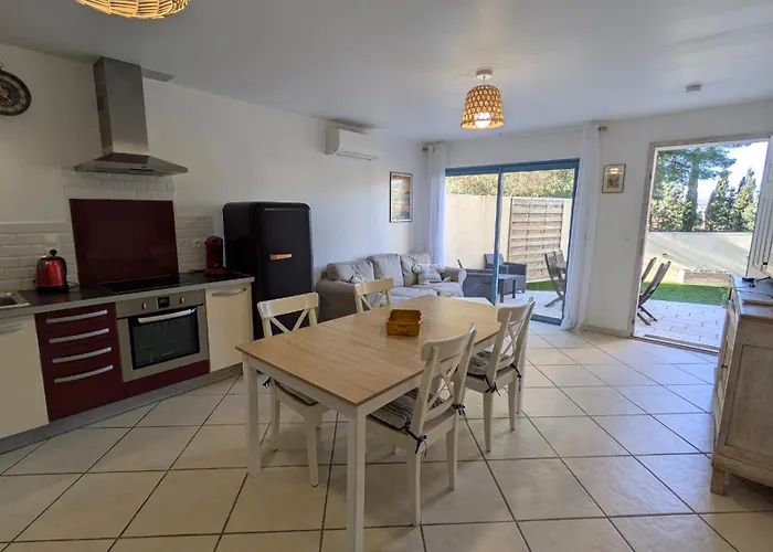 Gite De L'Ille, Avec Terrasse Et Parking Prive Peyriac-de-Mer foto