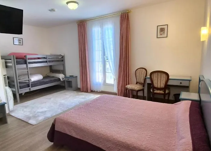 Gravezon Bed & Breakfast Lunas  photo