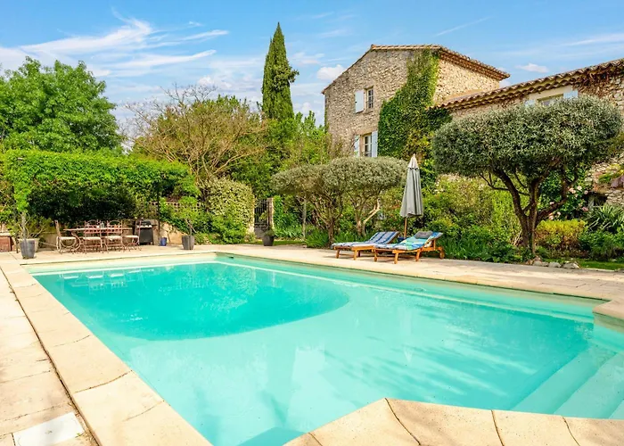 foto di Villa La Bergerie, piscine, pk, animaux Lussan 