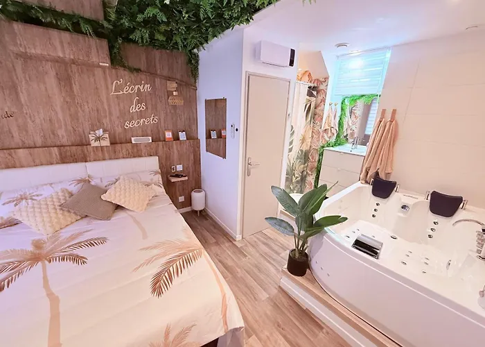 Suite Jacuzzi Privee Love-Room-Mediterrannee Florensac Foto