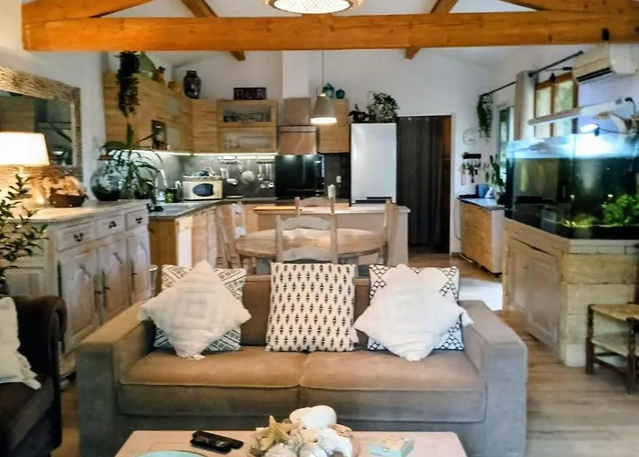 Le Cocon Provencal, Gite Prive Avec Jacuzzi Vers-Pont-du-Gard foto