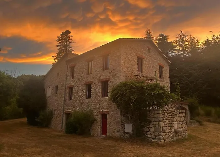 Chambre Ciel Et Terre Et Chambre Terrasse Saint-Laurent-de-Cerdans photo