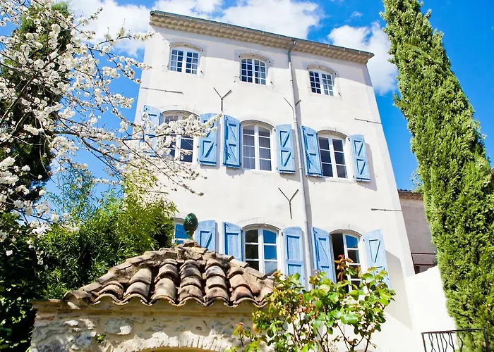 Chambres D'Hotes Les Trois Comtes Saint-Hippolyte-du-Fort photo