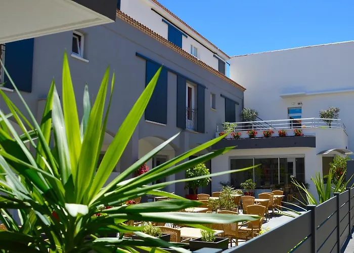 Hotel Les Acacias Le Grau-du-Roi photo