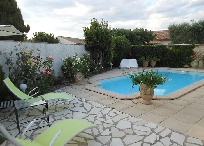 Maison 3 Chambres Avec Piscine Au Calme Proche De Nimes Manduel foto